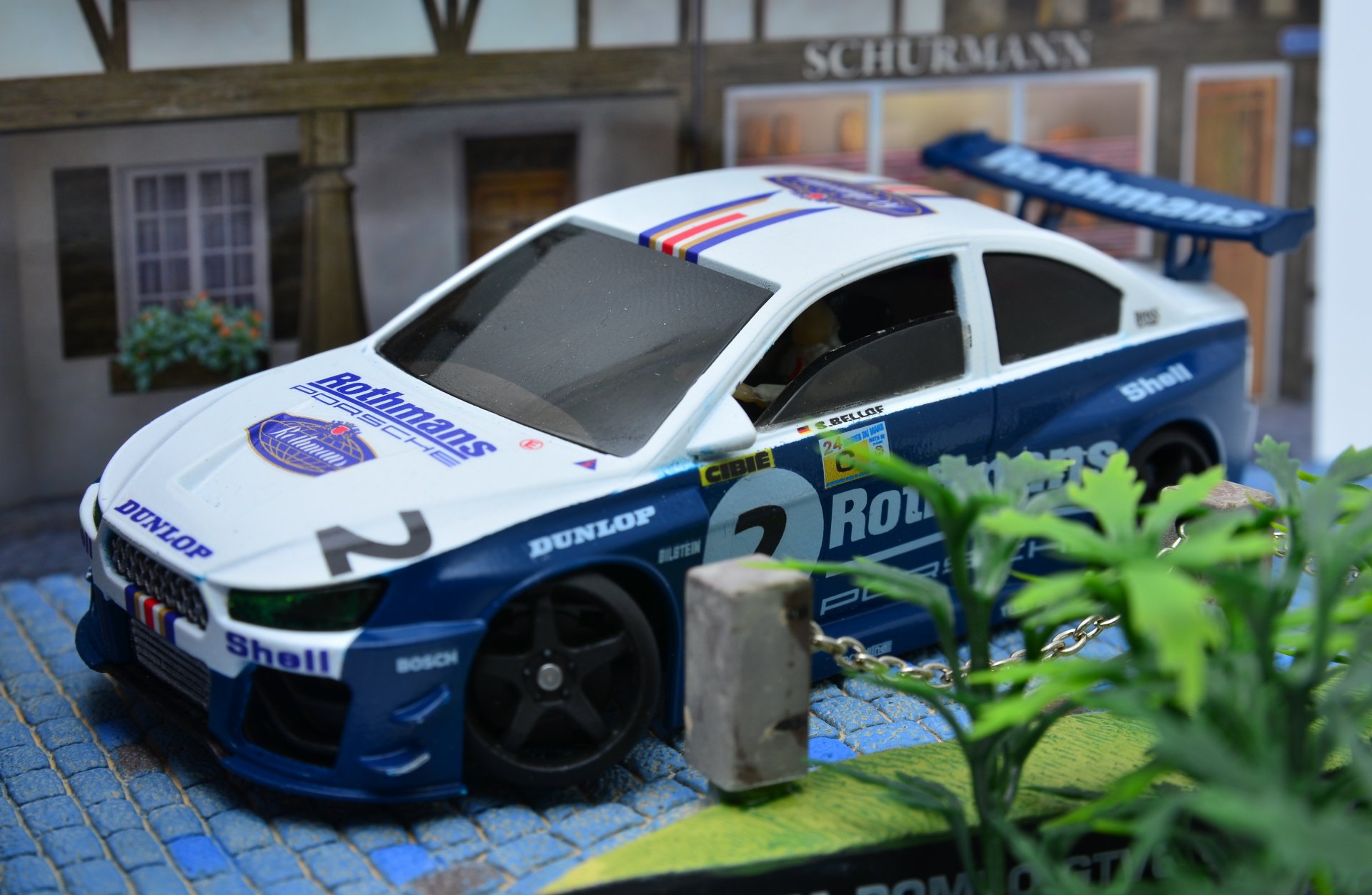Rothmans V8