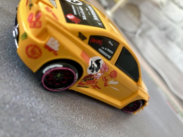 64B35DCE-F2A7-4300-A873-F839B75C0892