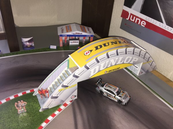 Dunlop-LeMans-Brücke.jpg