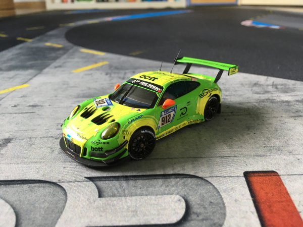 Porsche 911 GT3R "Greeno" Manthey Racing 2018