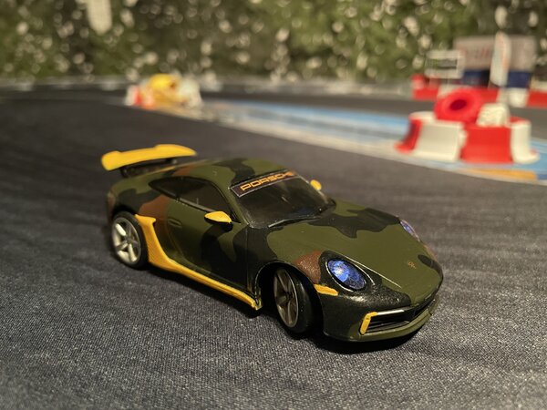 A287BDC0-E05C-42A6-9BF9-3928121F0756